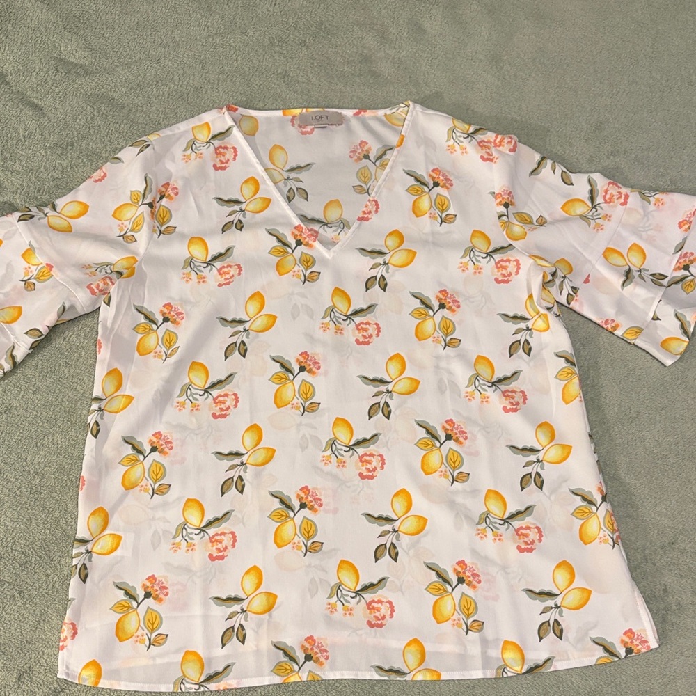 LOFT Outlet White Blouse with Lemon and Floral Print size M